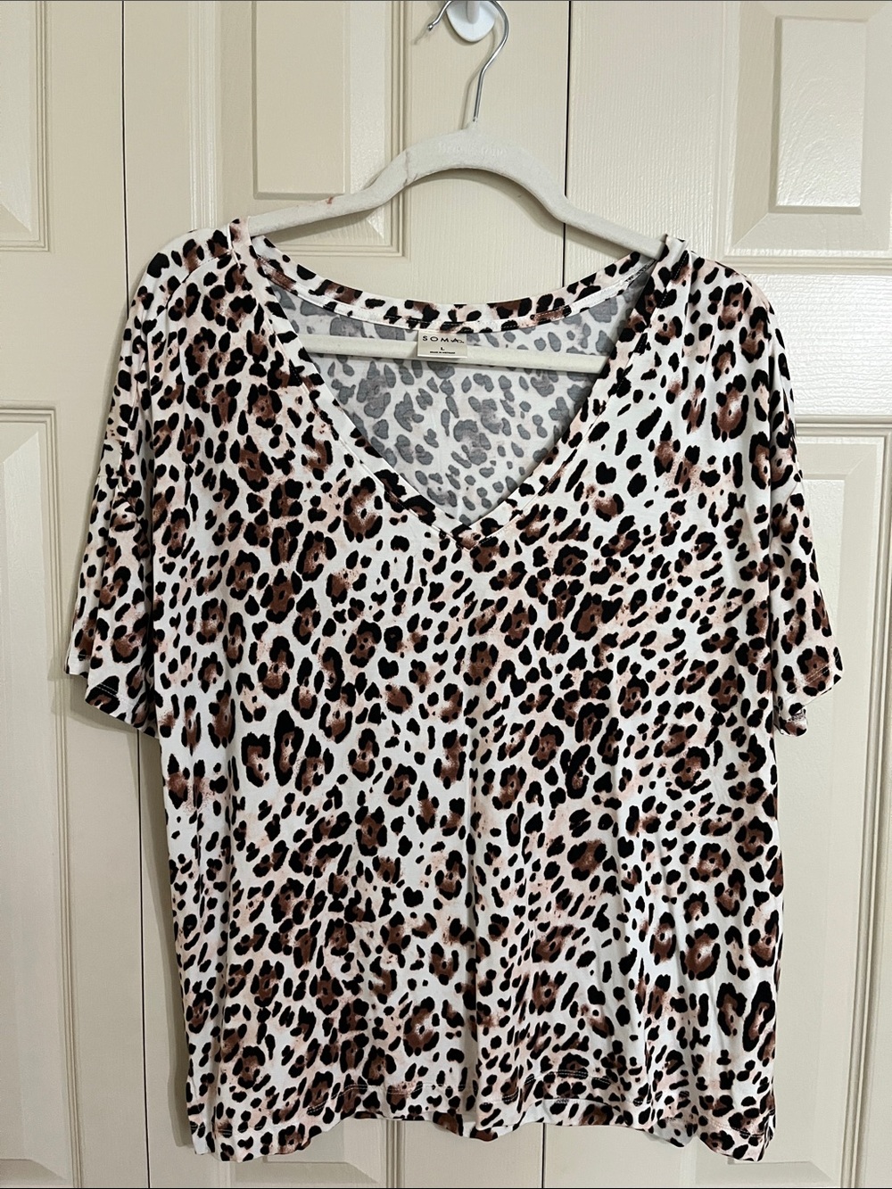 Soma Leopard Print V-Neck Short Sleeve Top - White, Brown, Black